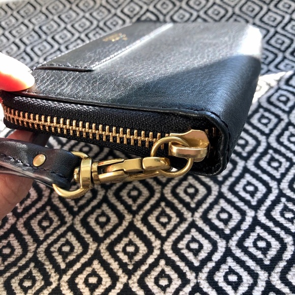 🆂🅾︎🅻🅳 FOSSIL Leather Wallet Wristlet - Picture 5 of 12